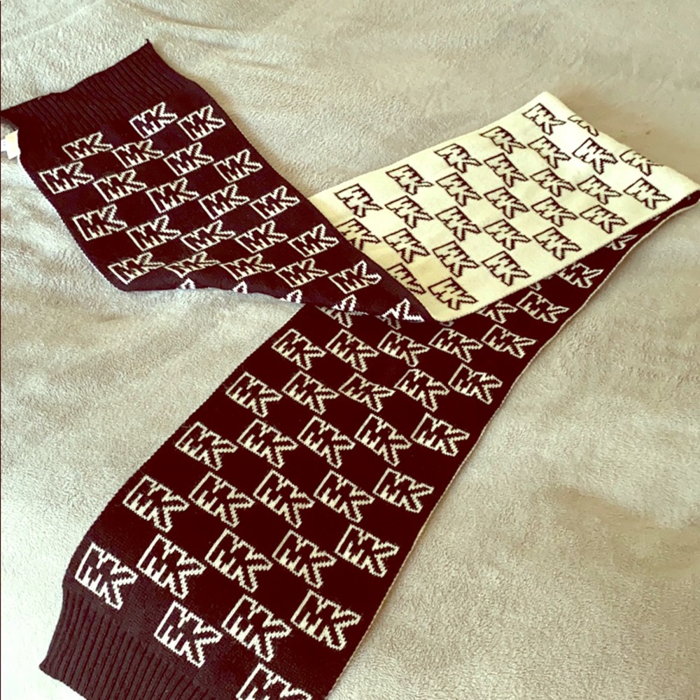 Michael Kors Logo Scarf